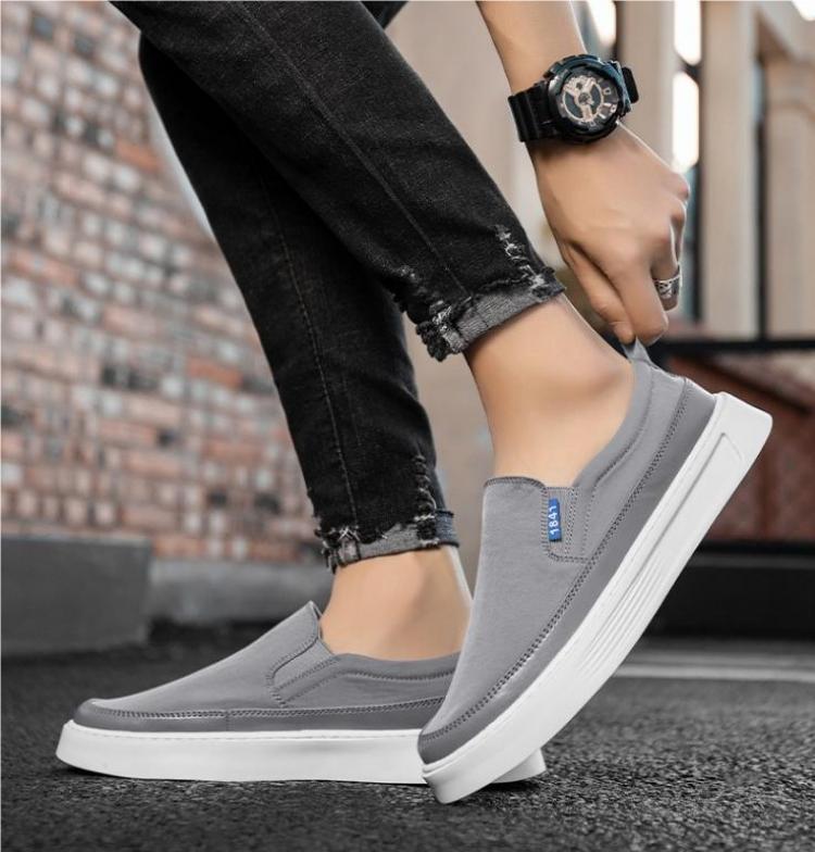 Men's Flat Canvas Shoes