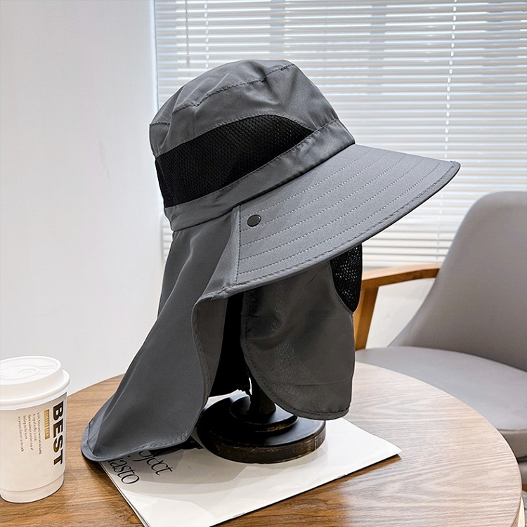 Outdoor sunscreen cap