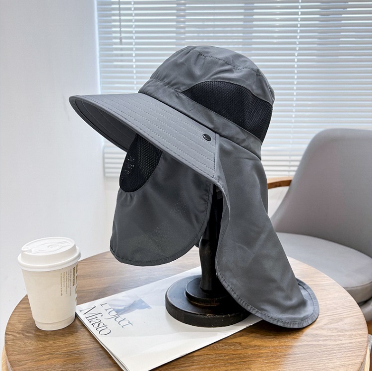 Outdoor sunscreen cap