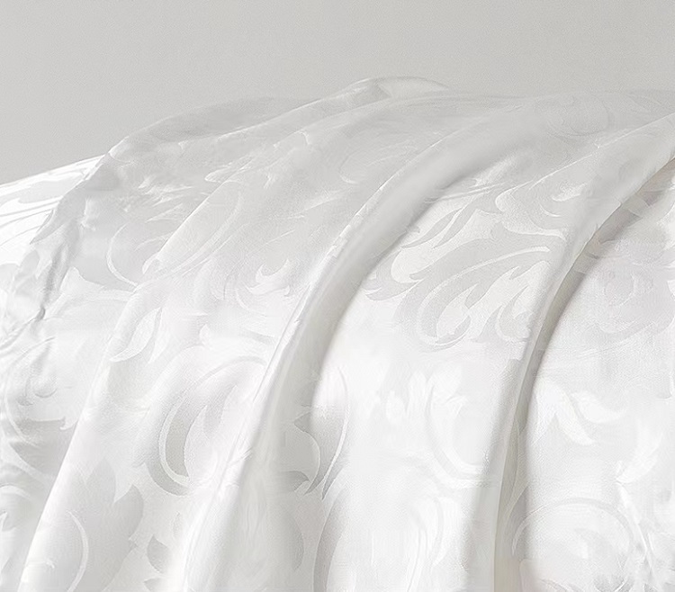 The Taihu Lake Snow Silk Pillow
