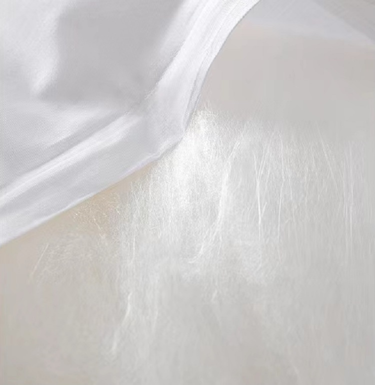 The Taihu Lake Snow Silk Pillow