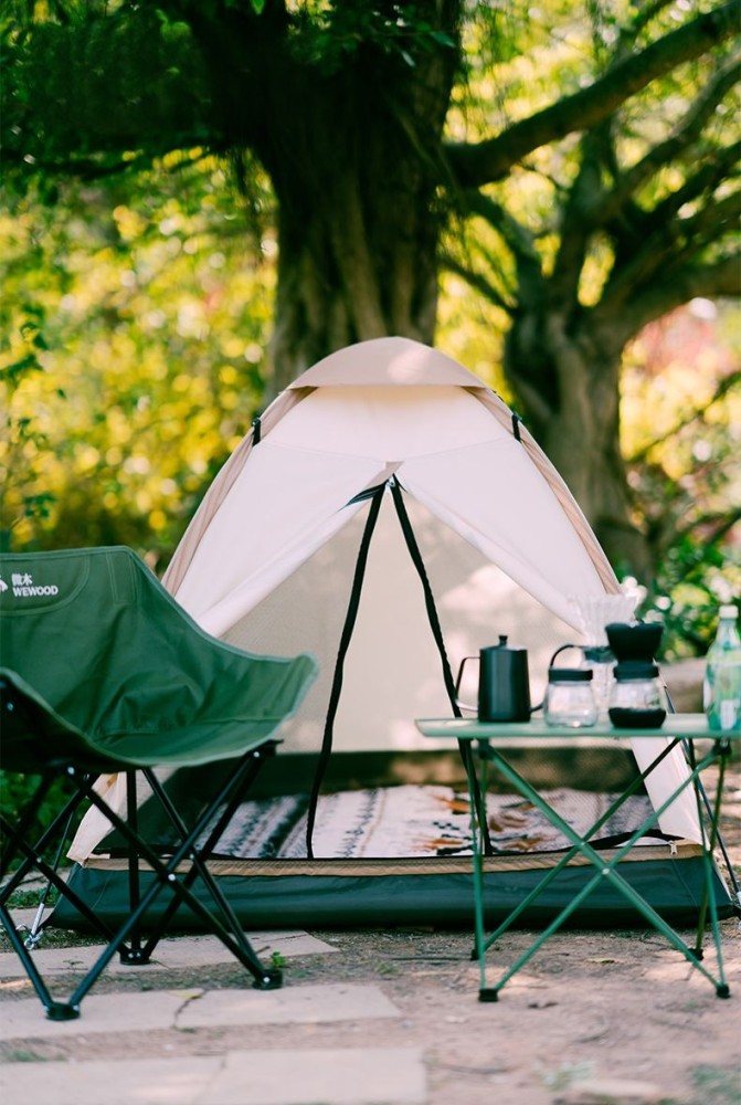 Portable folding single tent