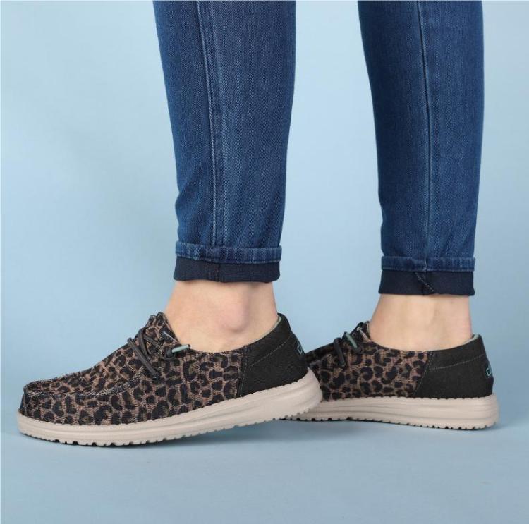 Women's Leopard Print Canvas Shoes
