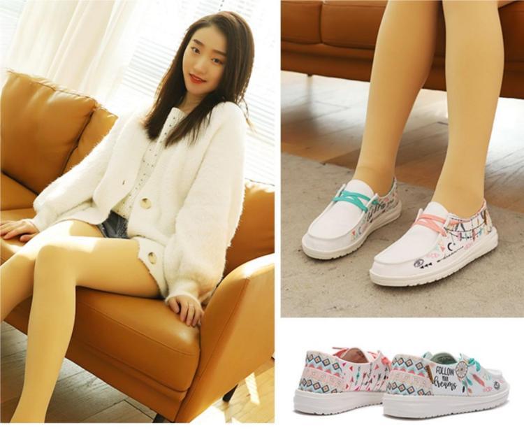 Women's Trend Graffiti Canvas Shoes