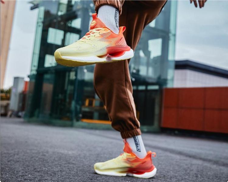 Men's Ventilated Running Shoes