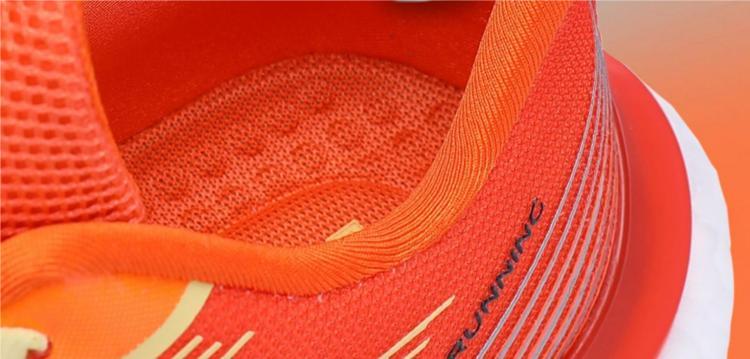 Men's Ventilated Running Shoes