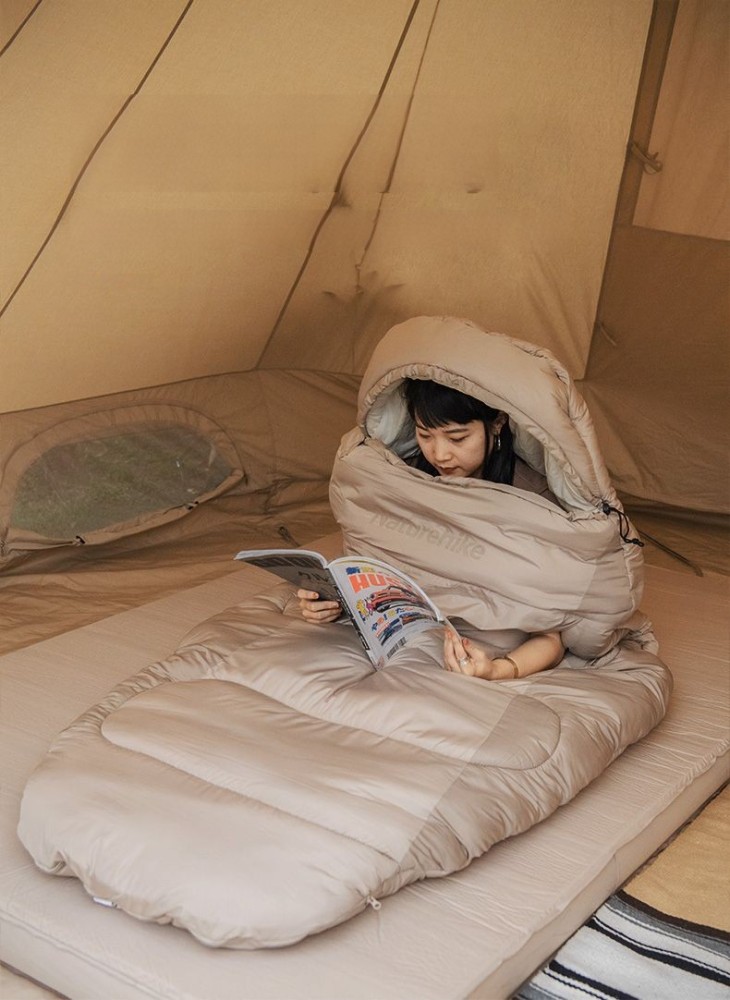 Outdoor camping sleeping bag