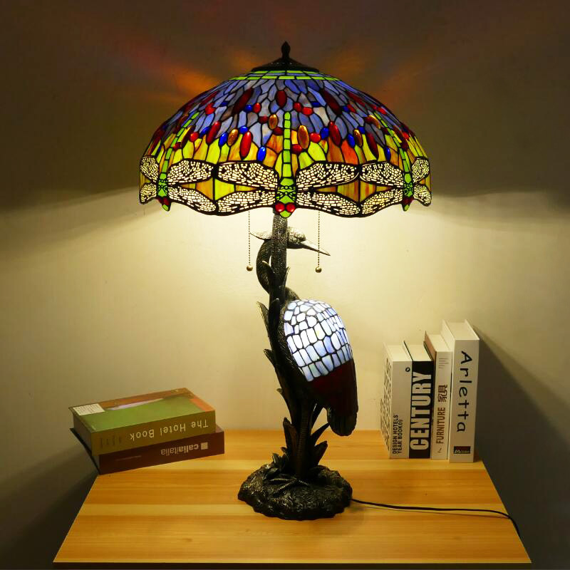 Tiffany-style Dragonfly Table Lamp