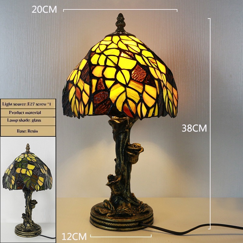 Tiffany Leaf Pattern Table Lamp