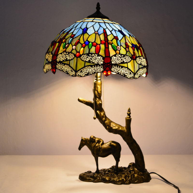 Tiffany Glass Dragonfly Table Lamp