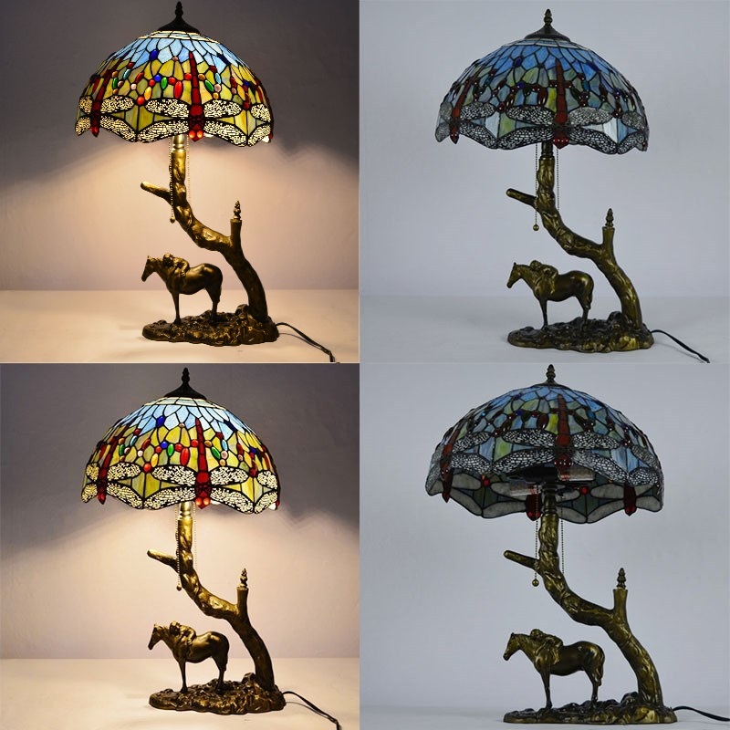 Tiffany Glass Dragonfly Table Lamp
