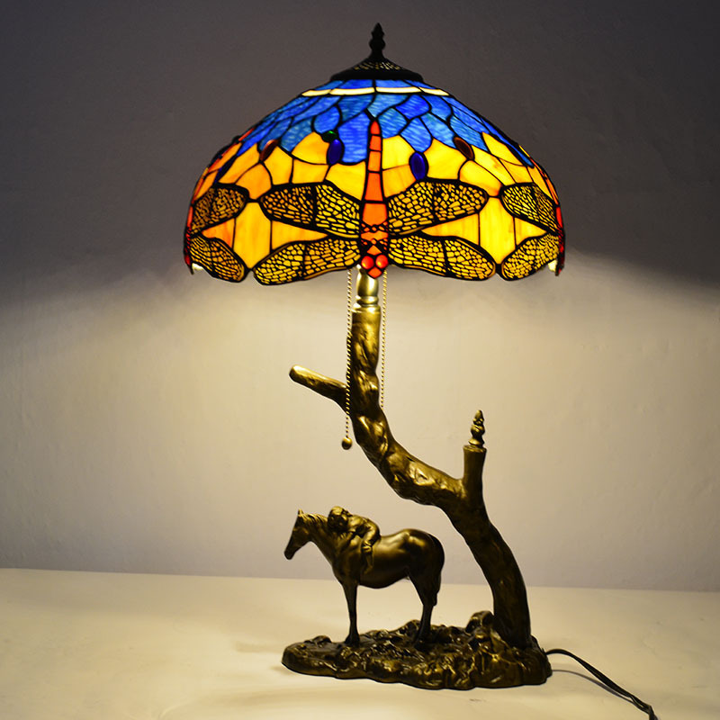 Tiffany Glass Dragonfly Table Lamp