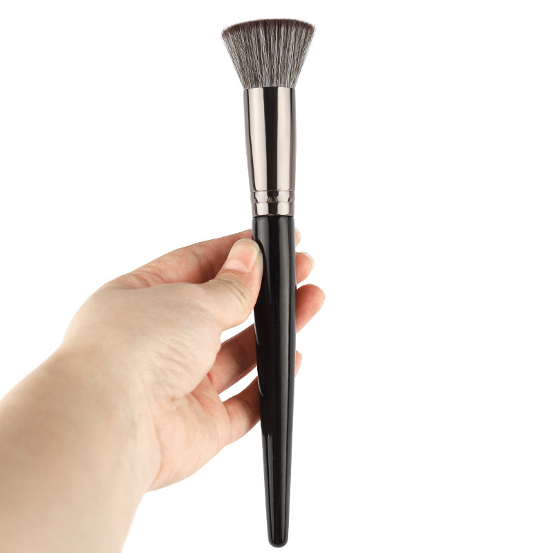 Flat Top Foundation Brush