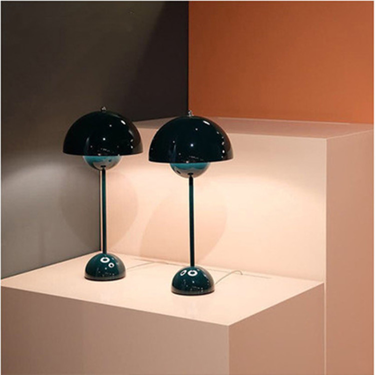 Half-moon Decorative Table Lamp