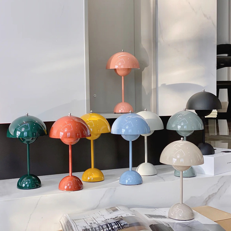 Half-moon Decorative Table Lamp