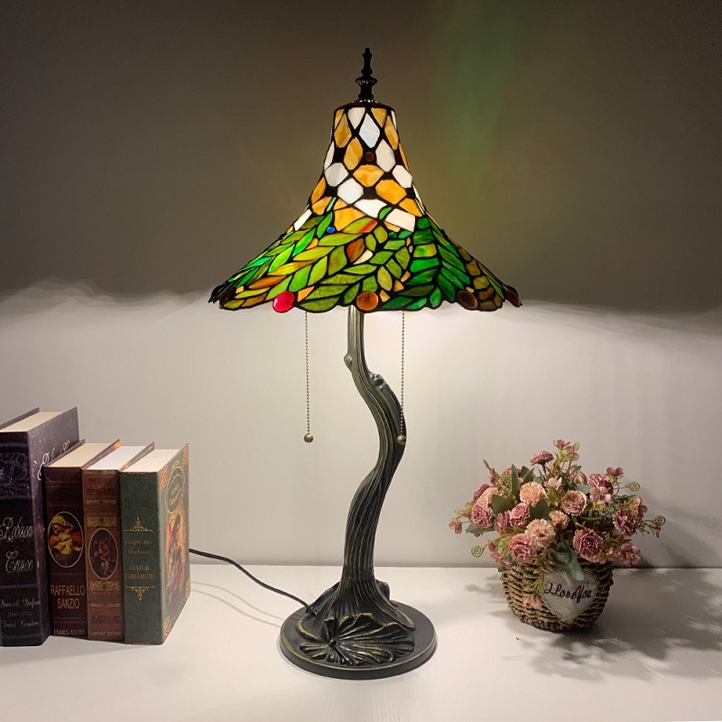 Tiffany Bedside Table Lamp