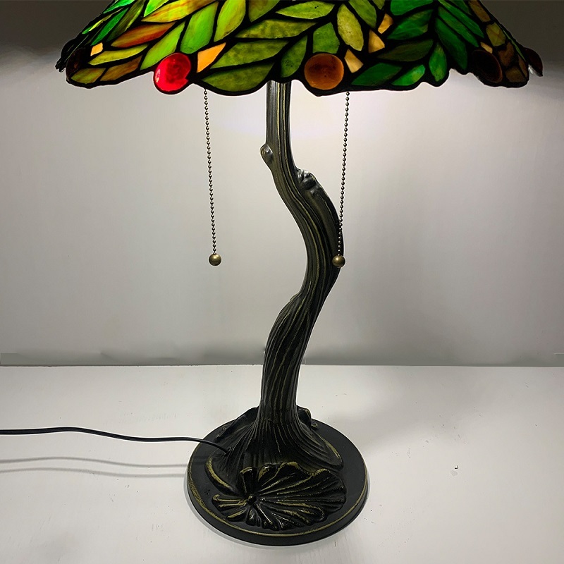 Tiffany Bedside Table Lamp
