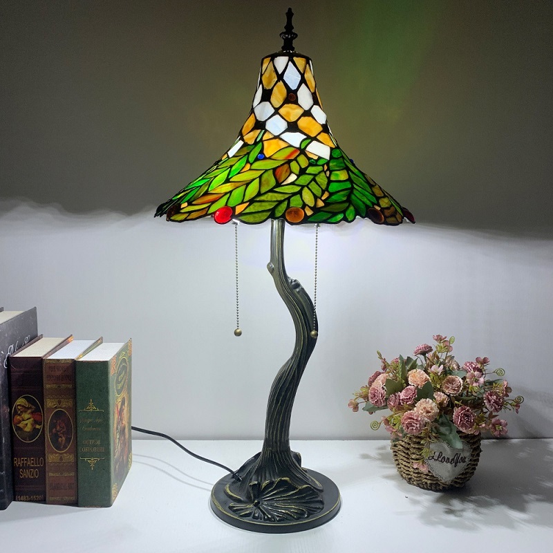 Tiffany Bedside Table Lamp