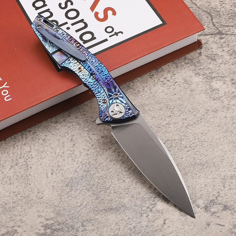 Hunting folding knife
