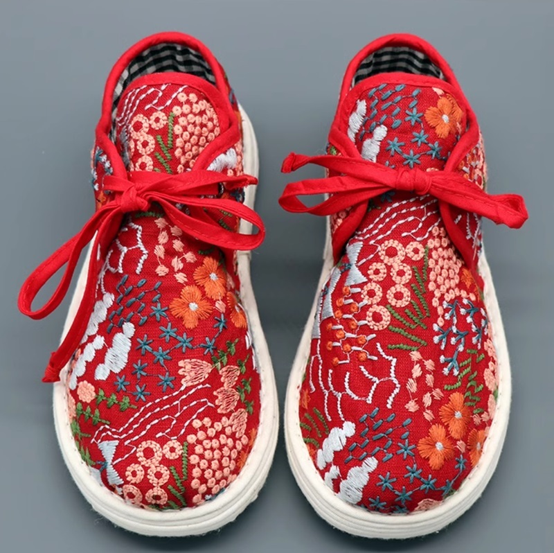 Chinese handmade fabric shoes