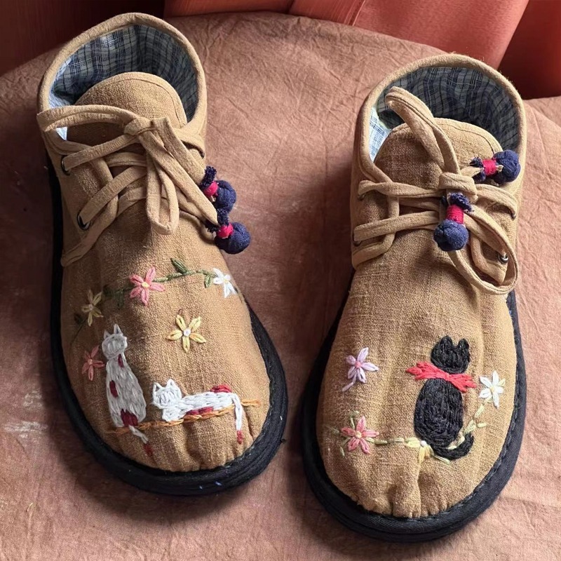 handmade embroidery fabric shoes