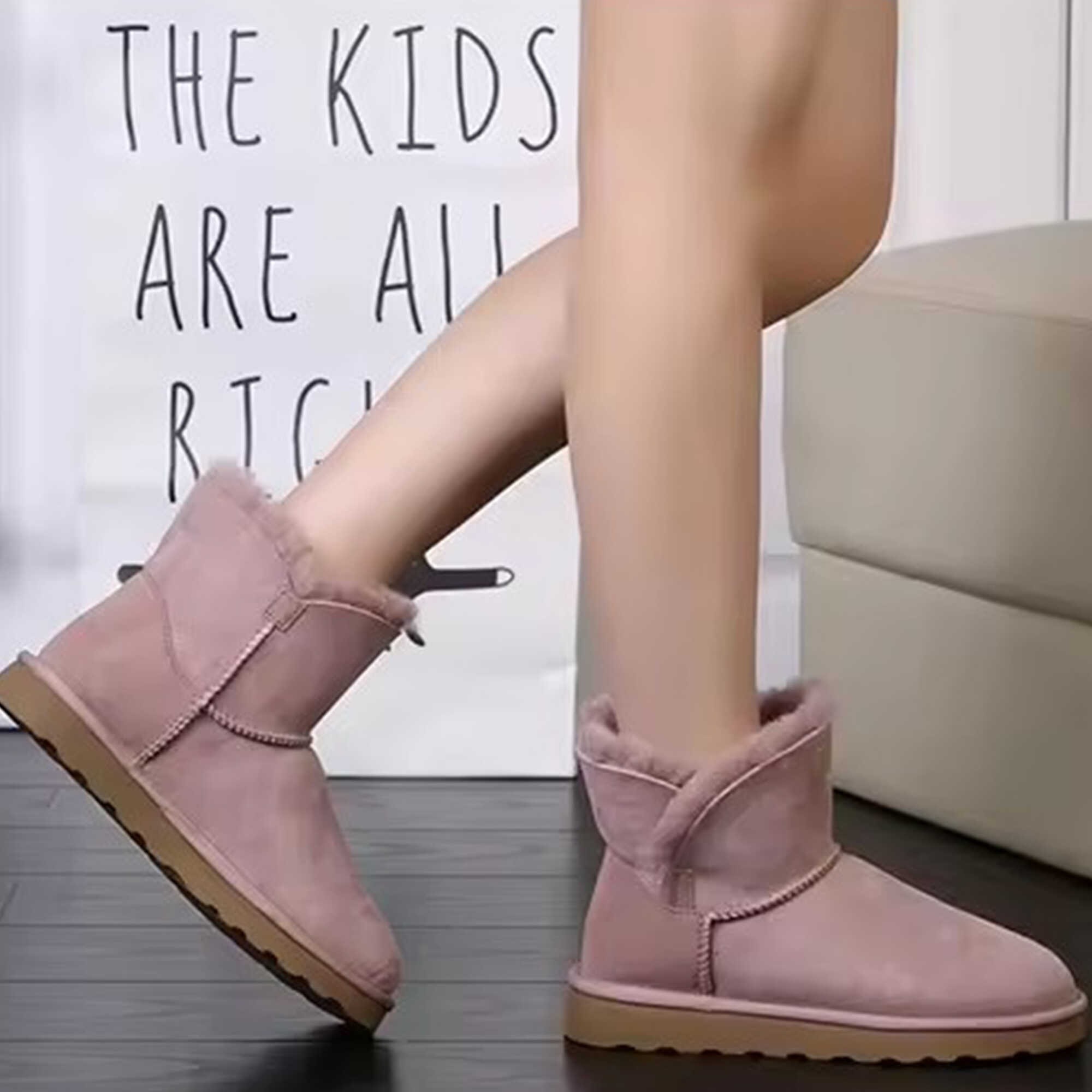 Wool suede snow boots