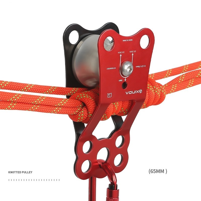 Crossing knotted pulley