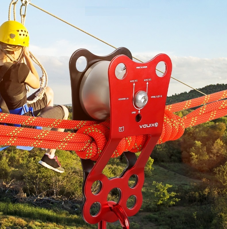 Crossing knotted pulley