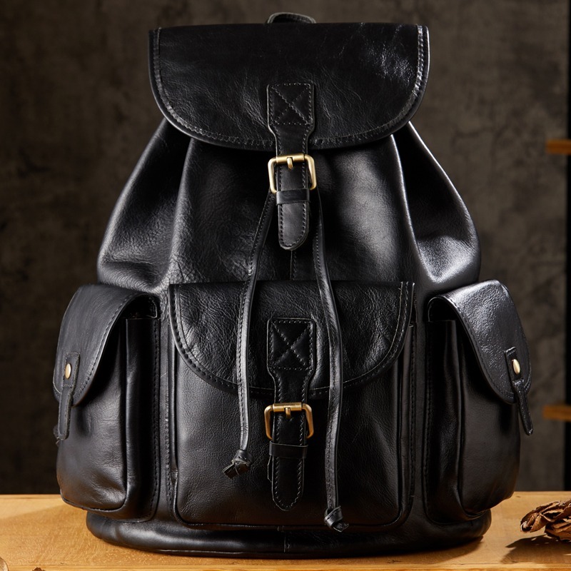 Handmade leather leisure backpack