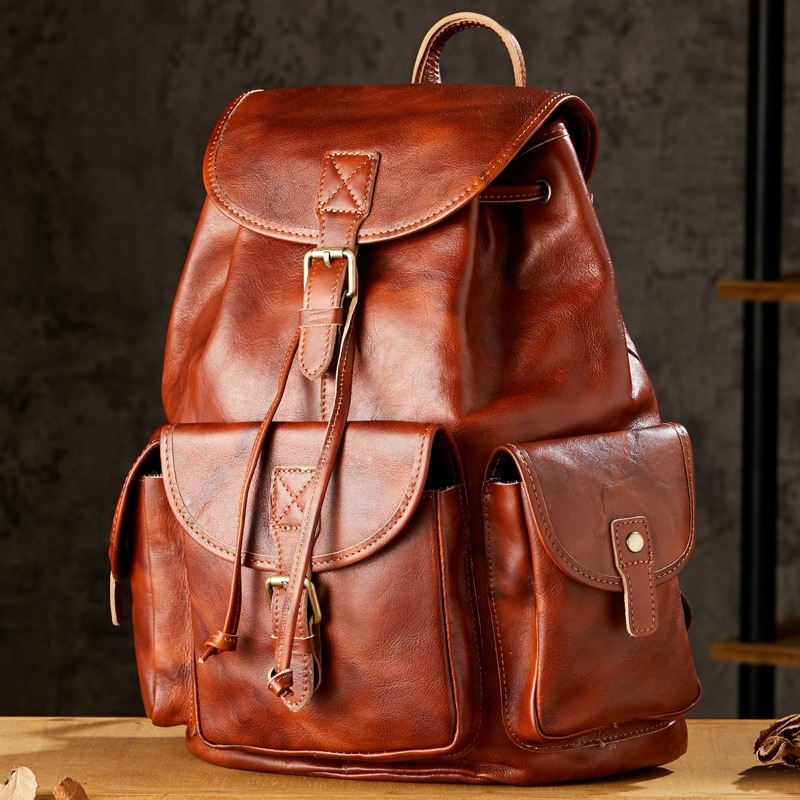 Handmade leather leisure backpack