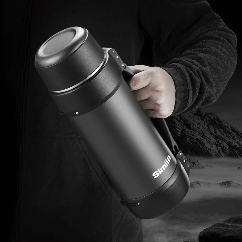 Big capacity thermos
