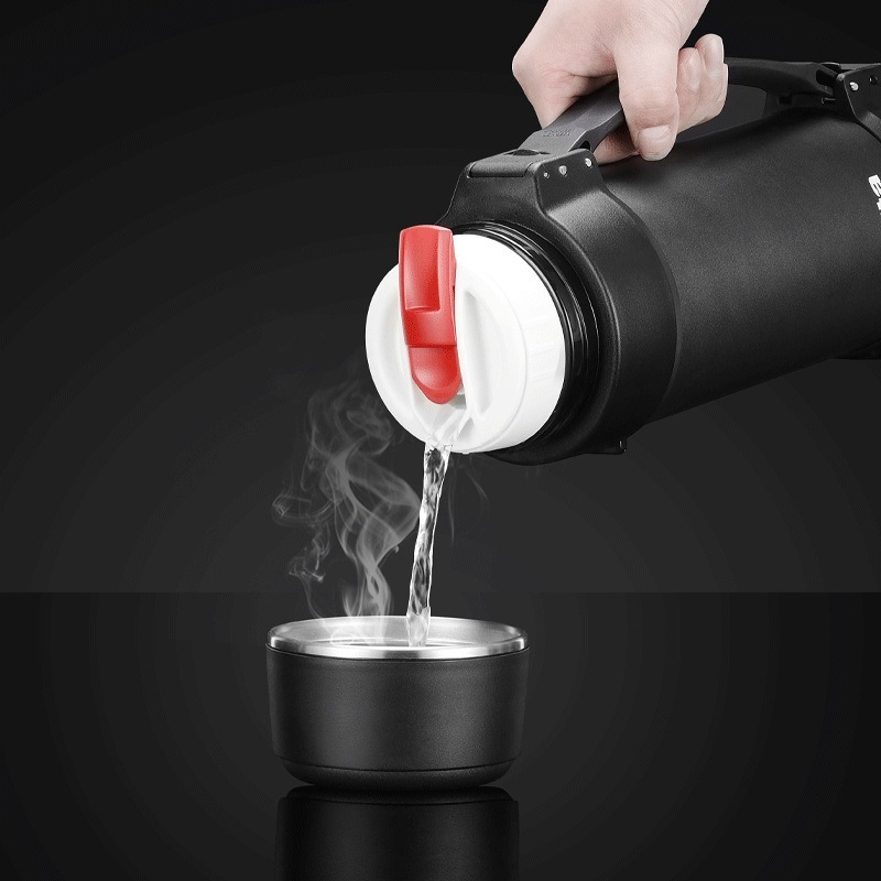 Big capacity thermos