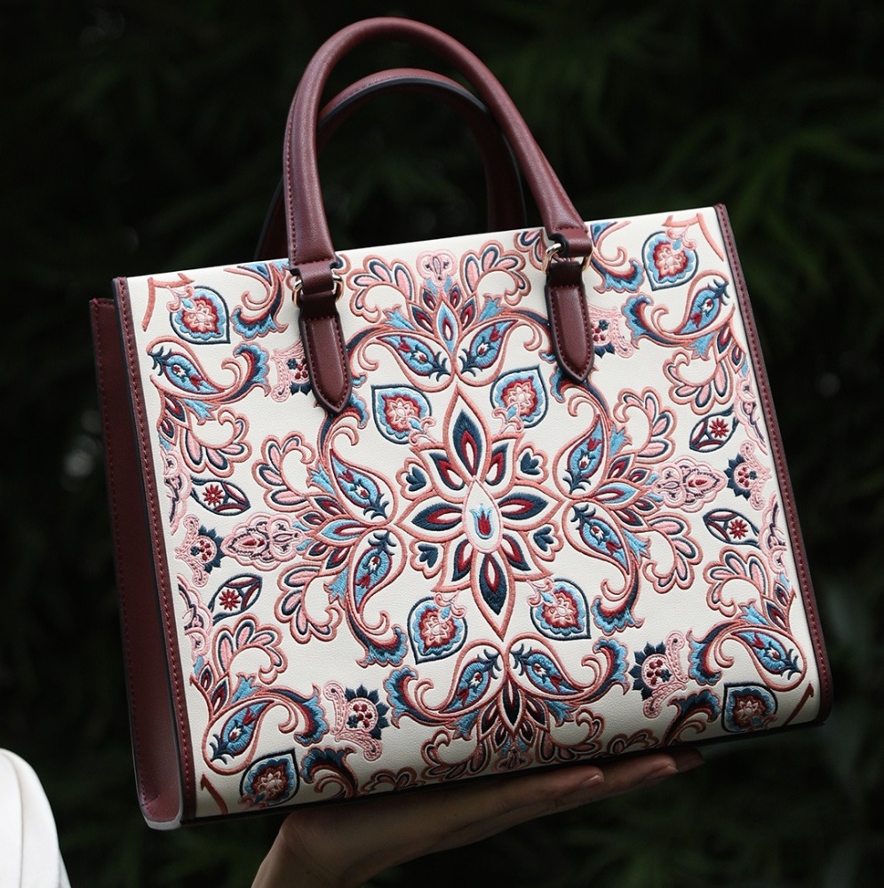 Embroidery tote bag