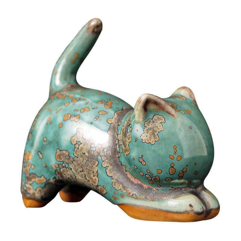 porcelain pet cat