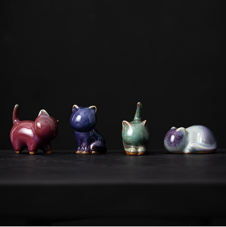 porcelain pet cat