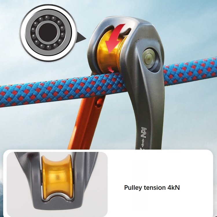 D-shape climbing locking carabiner with pulley