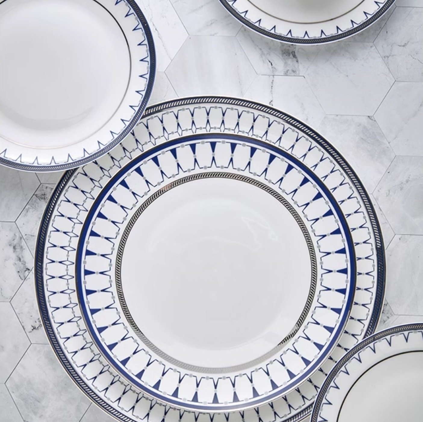 Ceramic dinner plate