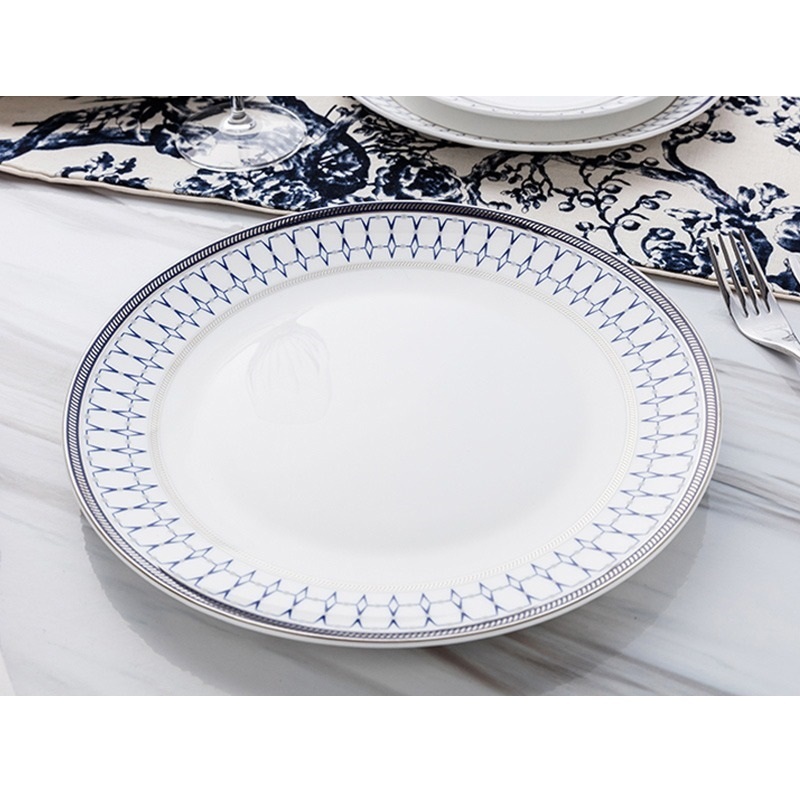Ceramic dinner plate