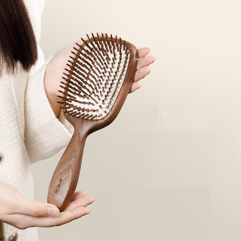 Hair message brush