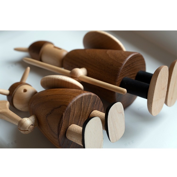 Creative wood ornament Virgin