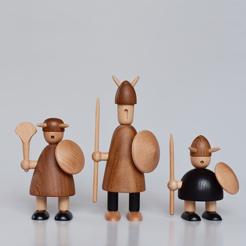 Creative wood ornament Virgin
