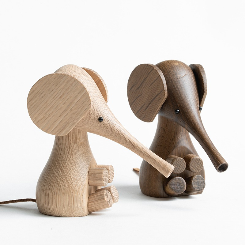 Oak wood ornament