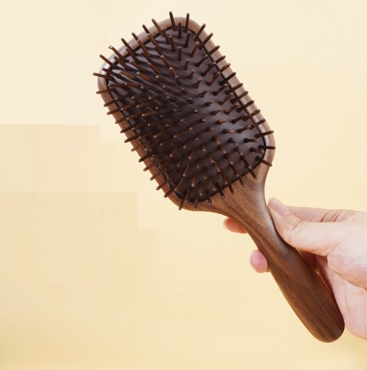 Air cushion hair brush