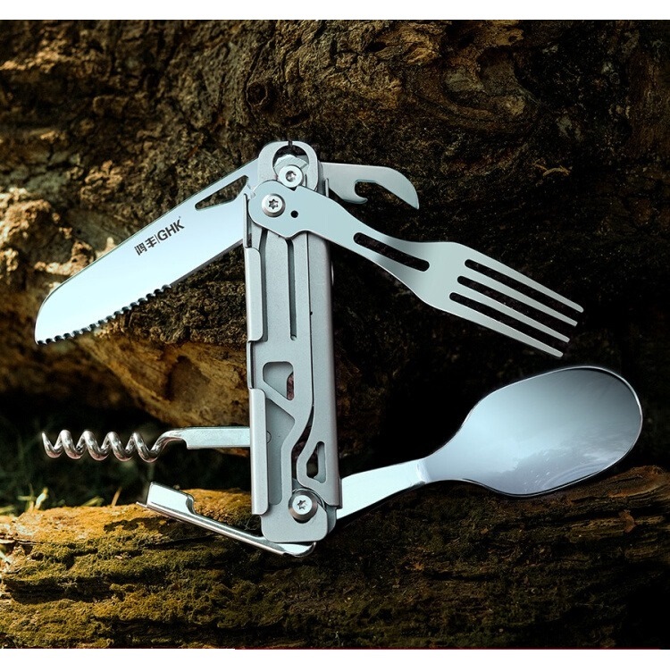 EDC multiuse outdoor dinnerware