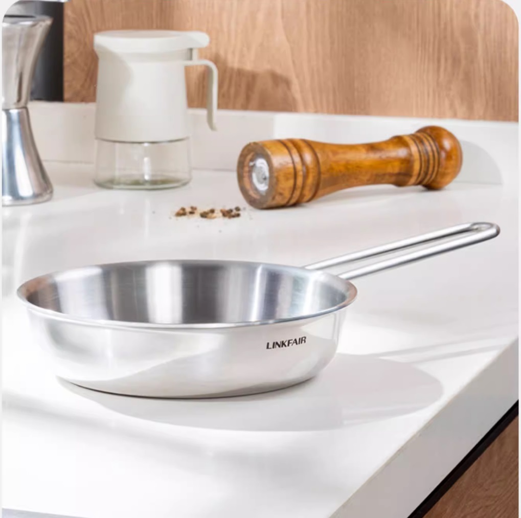 Outdoor travel cooking pot