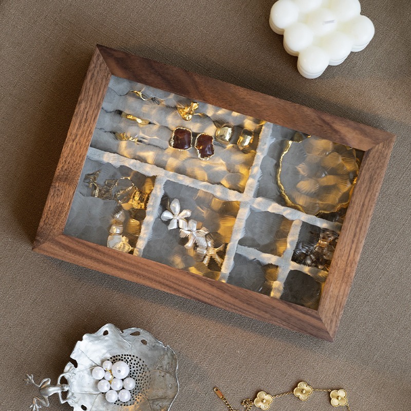 Jewelry organizer box glass lid