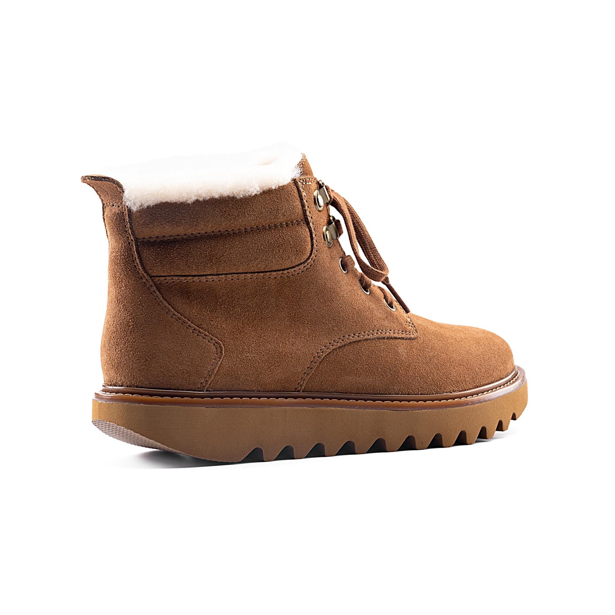 Wool suede snow boots