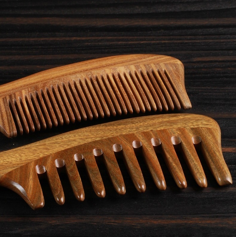 Smooth hair brush