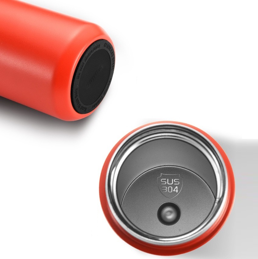 Vacuum insulated bottle