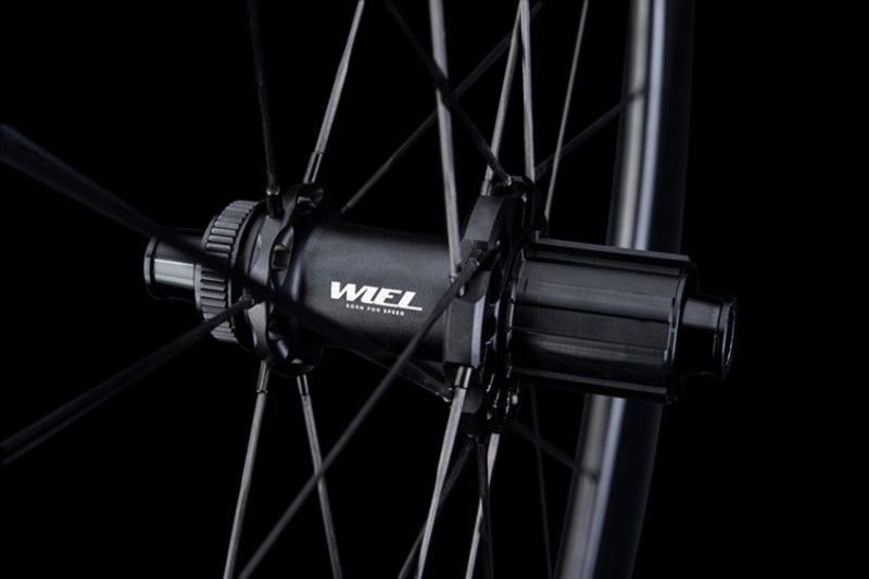 WIEL Carbon Tubeless / Clincher Disc Brake Wheelset